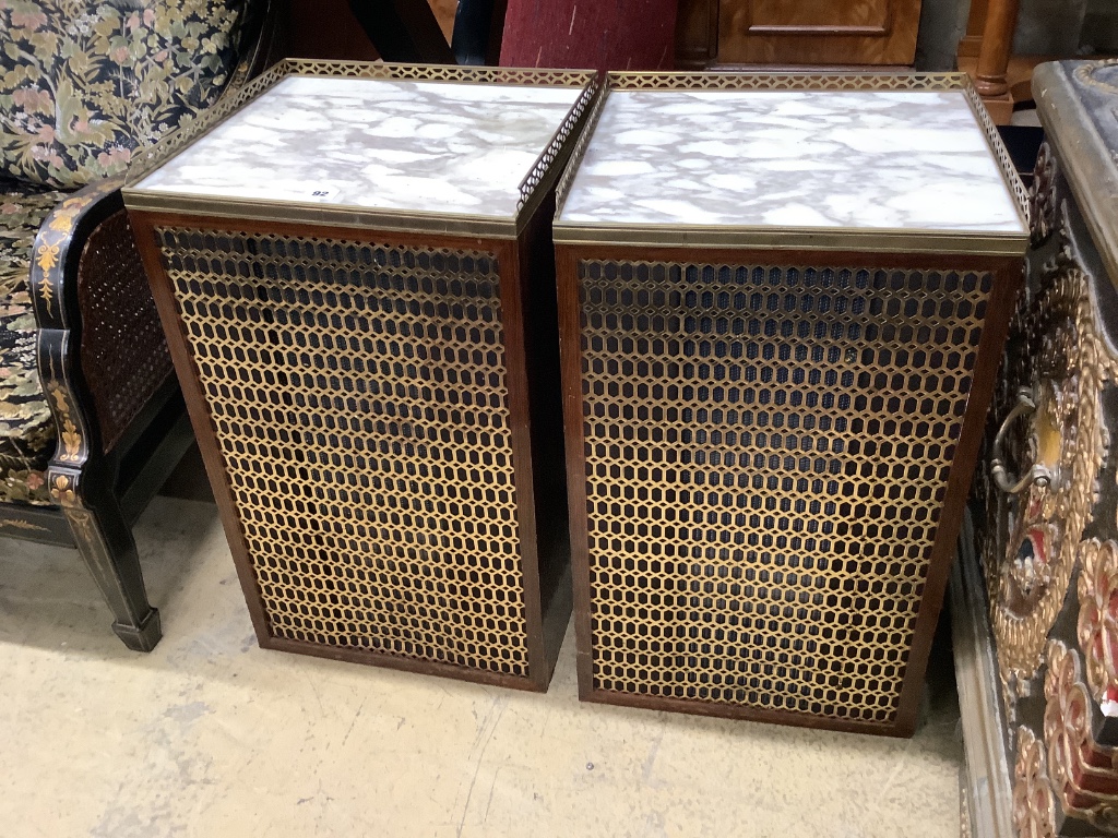 A vintage Goldring Lenco Gl75 turntable, a Leak tuner and amplifier and a pair of KEF speakers (later cased)